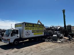 Best Moving and Downsizing Cleanouts  in Johnson City, KS